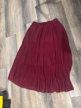 Women's Tiered Midi Skirt in Deep Burgundy